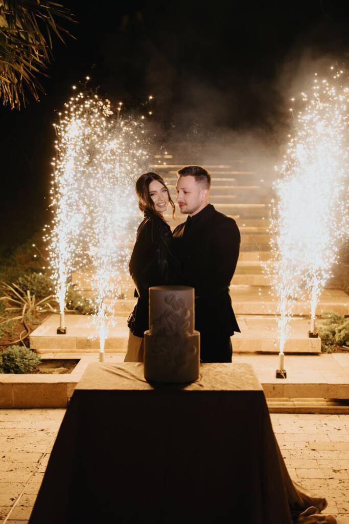 Artificii reci pentru moment aniversar – Glowing Events, artificii Iași Artificii exterior cu flacara rece pentru moment aniversar – Glowing Events, artificii Iași